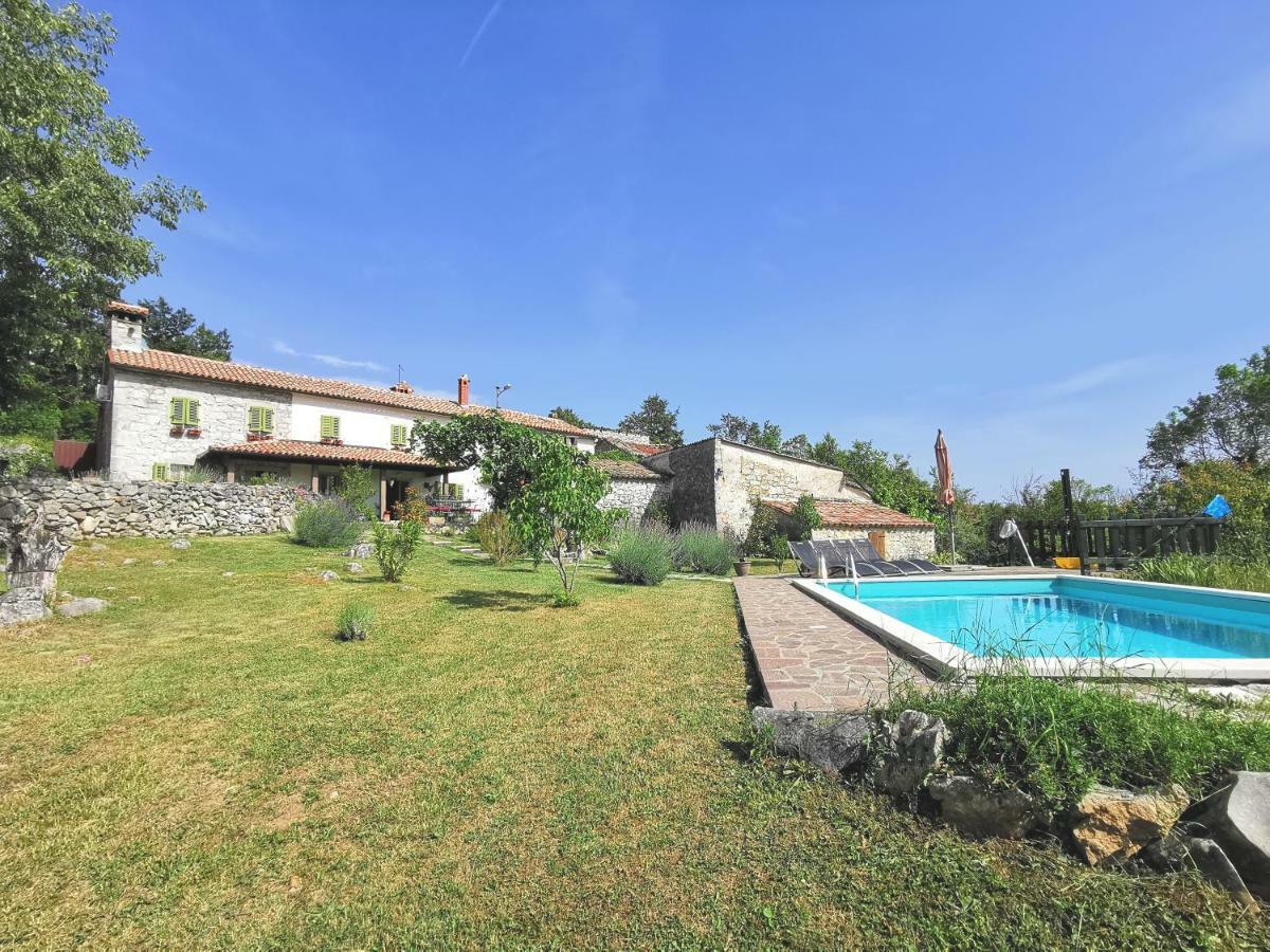 Villa Mavrici, Neighbors Free บูเซต ภายนอก รูปภาพ